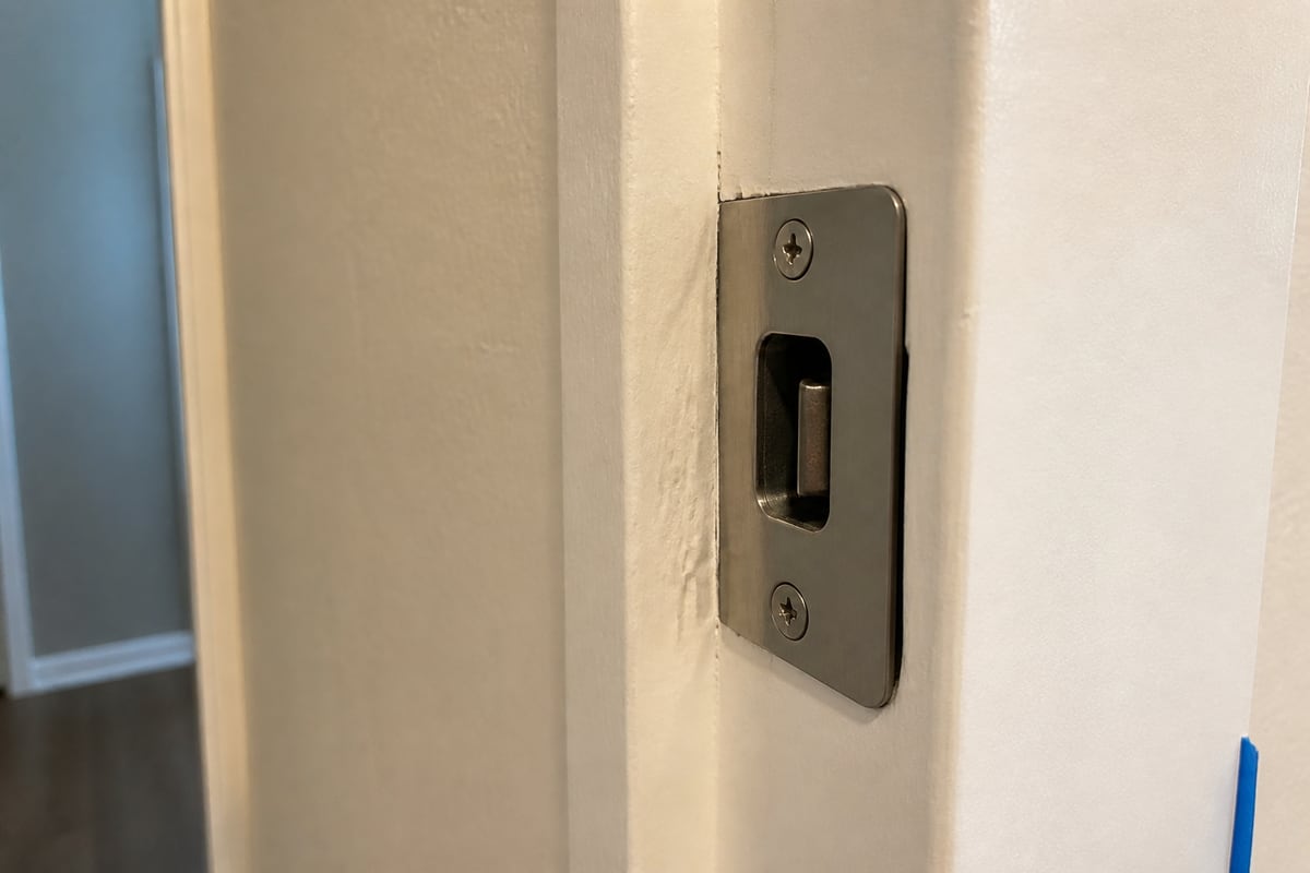 Détail fictif de la gâche de porte